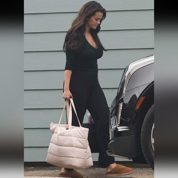 Rare Beauty by Selena Gomez Puffy Tote Bag NEW, Charm Included - Picture 3 of 16